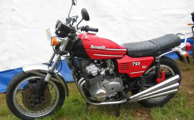 Benelli 750 Sei