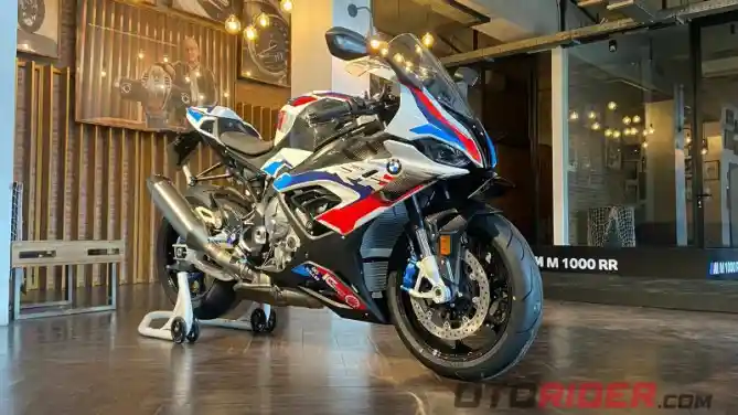 BMW M1000RR