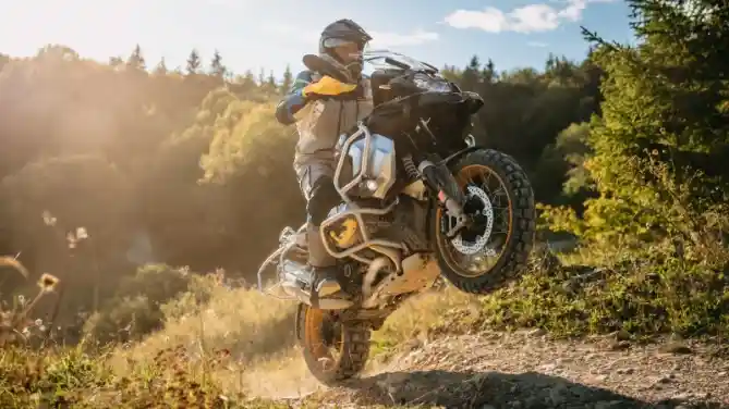 BMW R 1250 GS dan R 1250 GS Adventure edisi 40 tahun