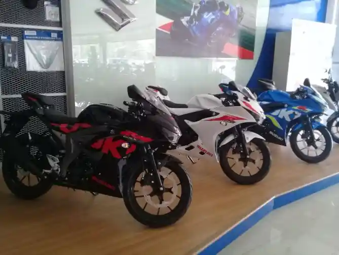 Data penjualan Suzuki & Honda