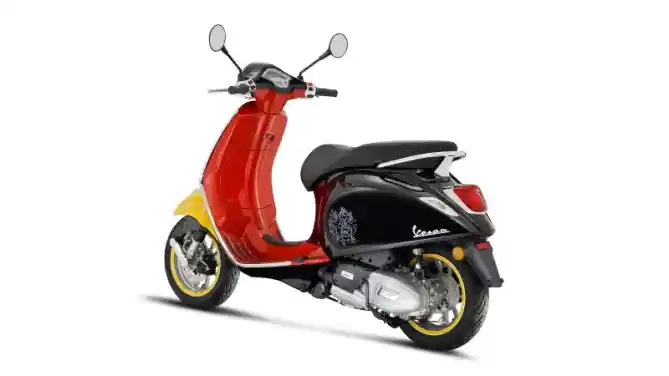 Vespa Primavera Micky Mouse Edition