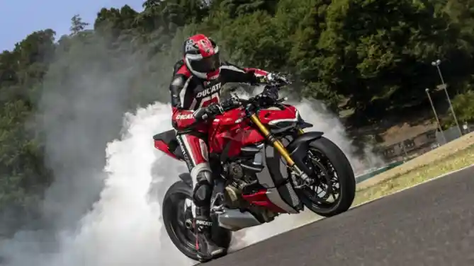 Ducati Streetfighter V4 dan V4 S 2020