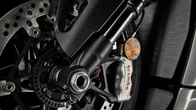 Ducati Streetfighter V4 dan V4 S 2020