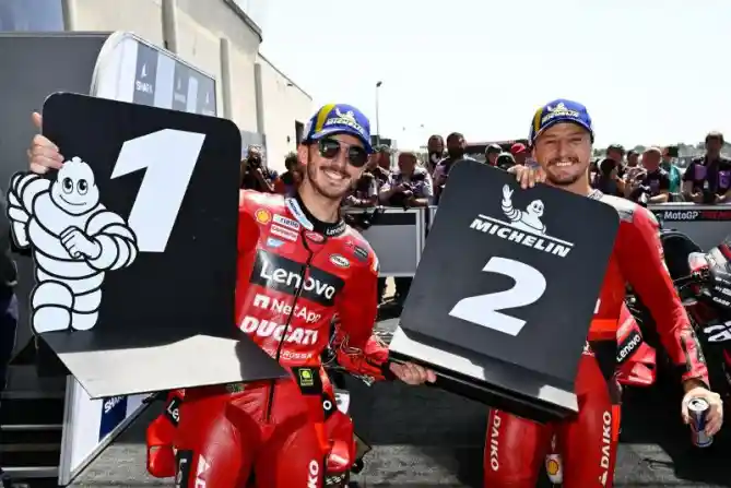 Francesco Bagnaia dan Marc Marquez