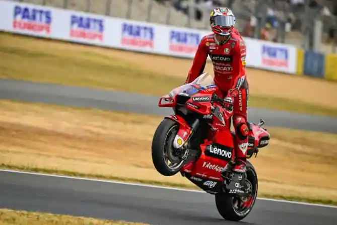 Francesco Bagnaia, Jack Miller, dan Joan Mir