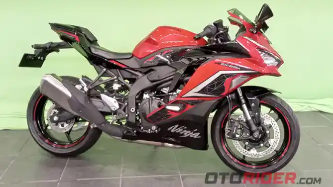 Galeri Kawasaki ZX-25R ABS SE