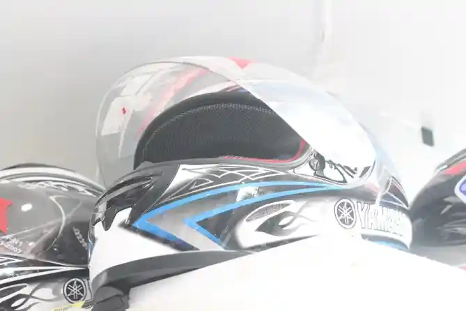 Helm Yamaha