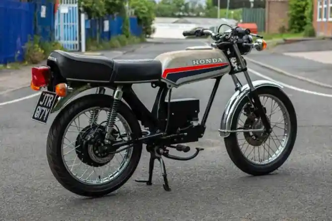 Honda CB 100 Dikonversi Jadi Motor Listrik , Tampangnya Dibikin Tetap Orisinal