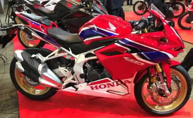 Honda CBR250RR Jepang