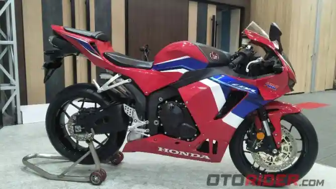 Honda CBR600RR 2021