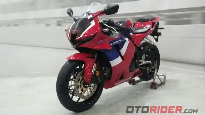 Honda CBR600RR 2021