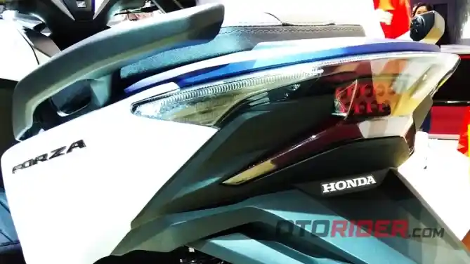 Honda Forza 250