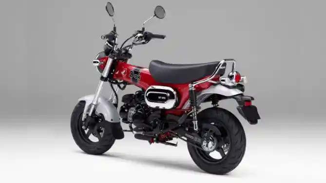 Honda ST125 Dax 2022