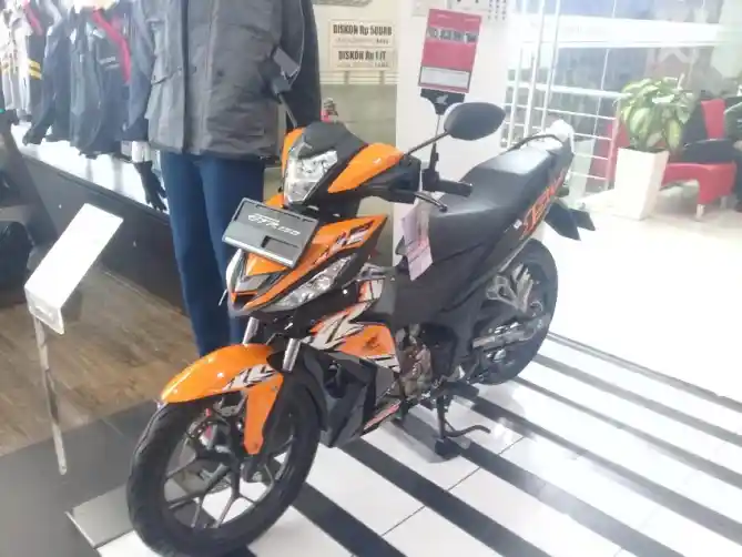 Honda Supra GTR