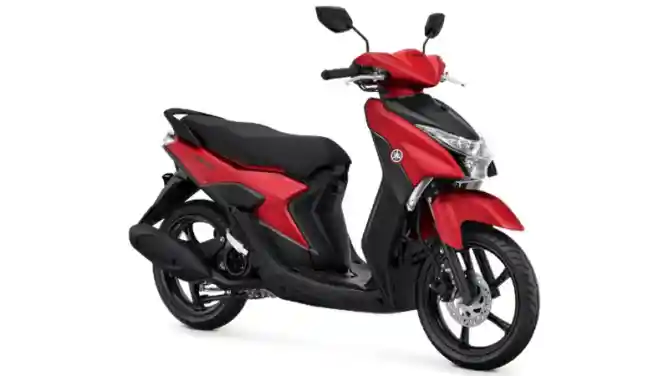 Honda Vario 125 dan Yamaha Gear 125