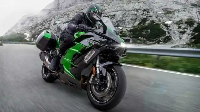 Kawasaki Luncurkan Motor Sport Touring Ninja H2 SX SE Model 2023