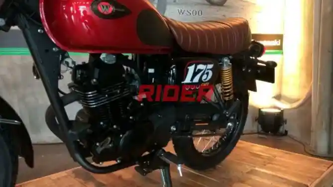 Kawasaki W175 Cafe Racer