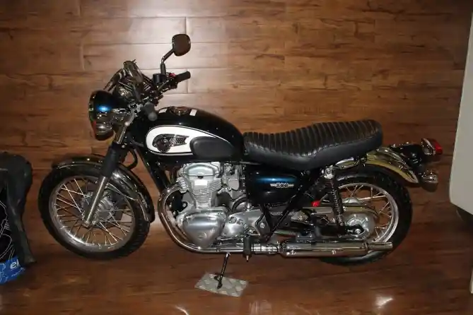 Kawasaki W800