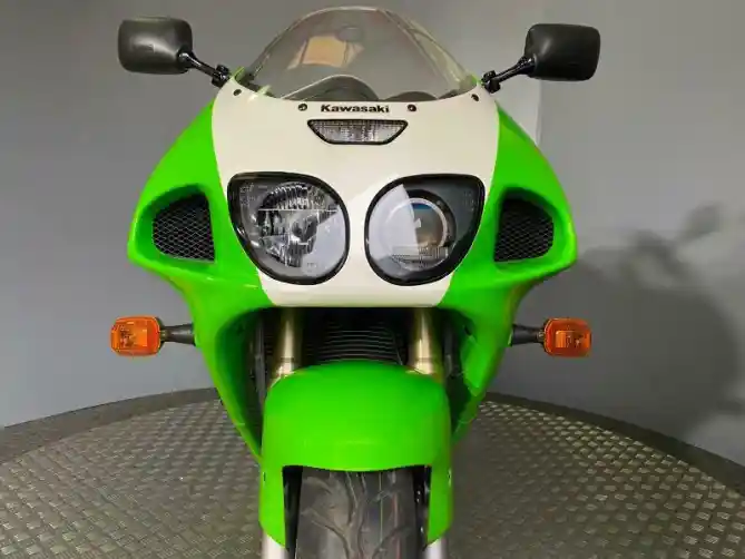 Kawasaki ZX7-RR NOS