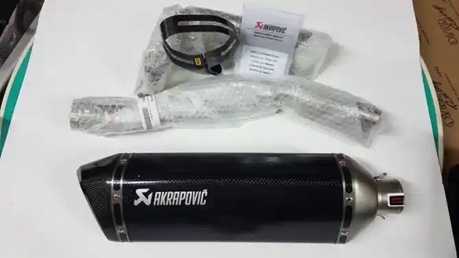 Knalpot Akrapovic Yamaha TMax