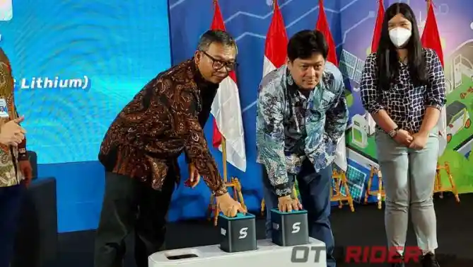 Kolaborasi SWAP dan Baterai ABC untuk Motor Listrik