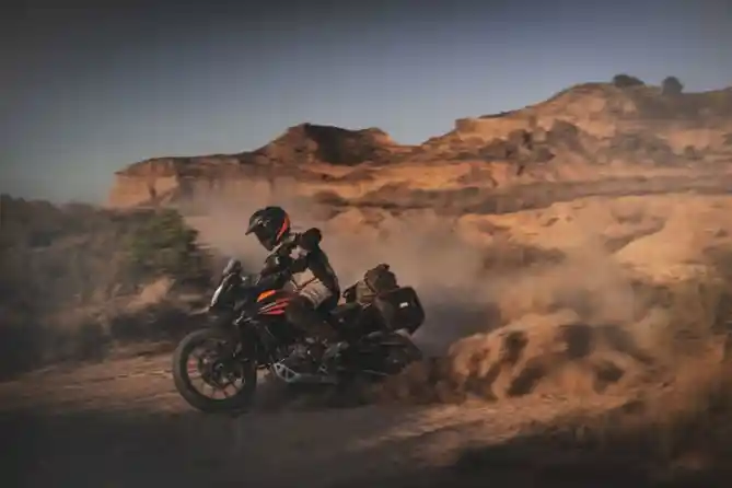 KTM 390 Adventure 2019 panning off road