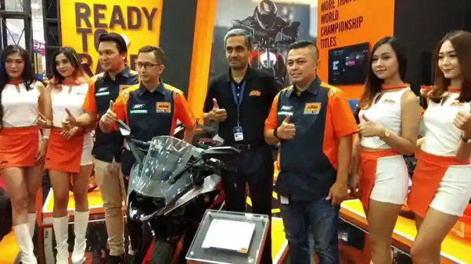 KTM New RC 200