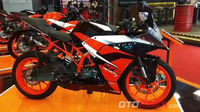 KTM New RC 200