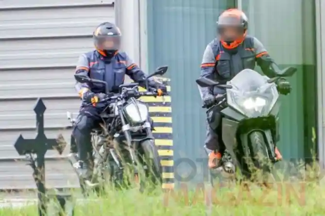 KTM RC 390 Spy Shot