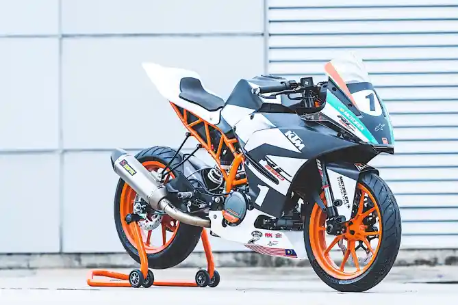 ktm rc390 racing