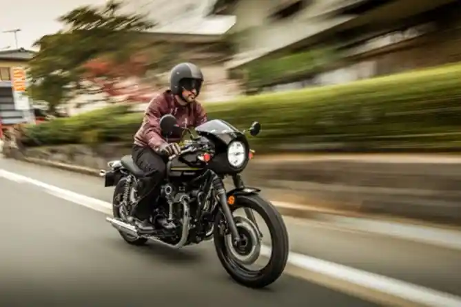 Makin Elegan, Kawasaki Beri Warna Baru Pada W800 dan W800 Café Versi 2023