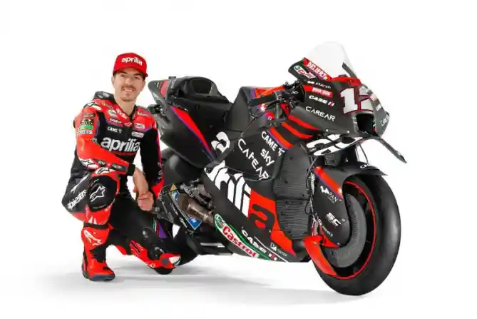 Maverick Vinales Aprilia Racing MotoGP 2023