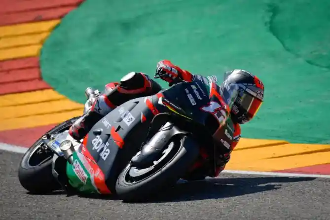 Maverick Vinales Aprilia