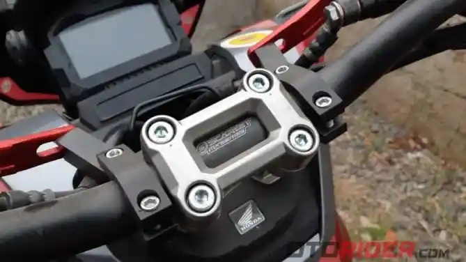 Modifikasi honda ADV150 Atenx Katros