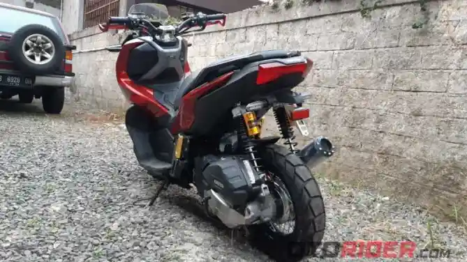 Modifikasi honda ADV150 Atenx Katros