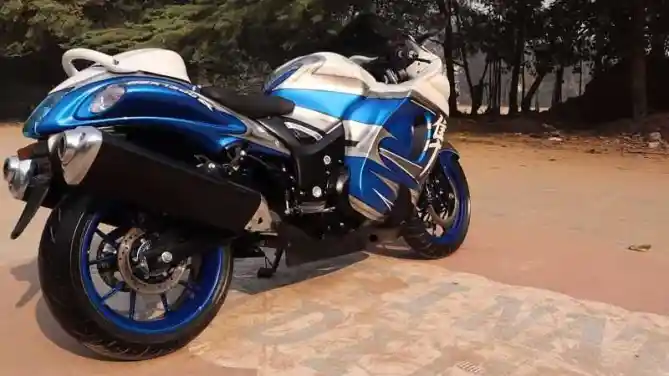 Modifikasi Suzuki Hayabusa dari Bajaj Pulsar 220