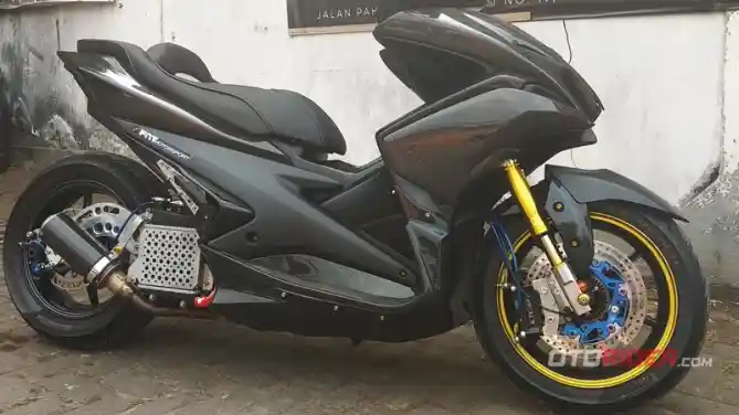 Modifikasi Yamaha Aerox 155 VVA