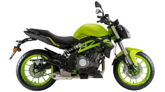 Motor 250 cc rasa moge: Benelli TNT249S, Kawasaki Ninja ZX-25R, dan Keeway V250 FI