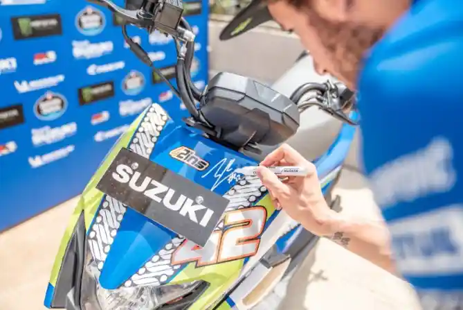 Motor Paddock Suzuki Ecstar Suzuki NEX Series