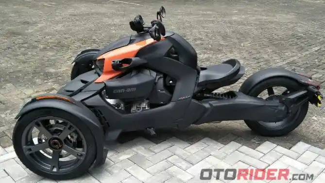 Motor roda tiga atau trike Can-Am Ryker dan Spyder