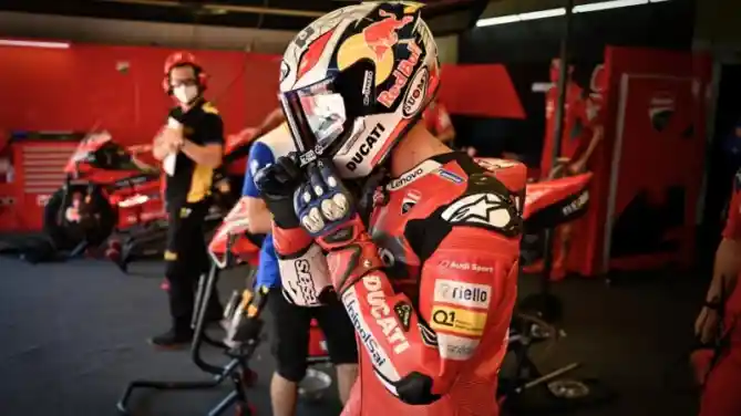 Nakagami, Espargaro, Rossi, Miller, Rins, Mir, Dovizioso, Oliveira