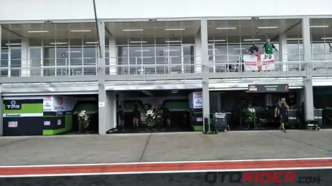 Paddock Tim WSBK 2021 dan Trek Sirkuit Mandalika