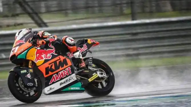 Para Pembalap Mengeluhkan Soal Kondisi Balapan di MotoGP Thailand