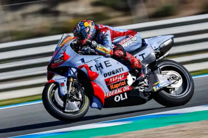 Pembalap Federal oil Gresini Racing MotoGP Spanyol