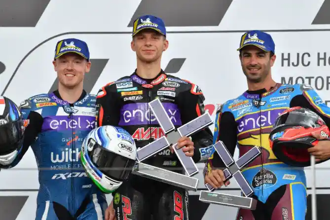 Pemenang Pertama Ajang Balap MotoE Niki Tuuli