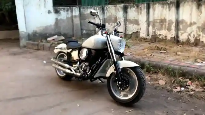 Royal Enfield Bullet Kustom Harley-Davidson Fatboy