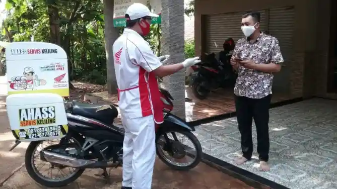 Servis kunjung atau servis di rumah oleh bengkel resmi Honda