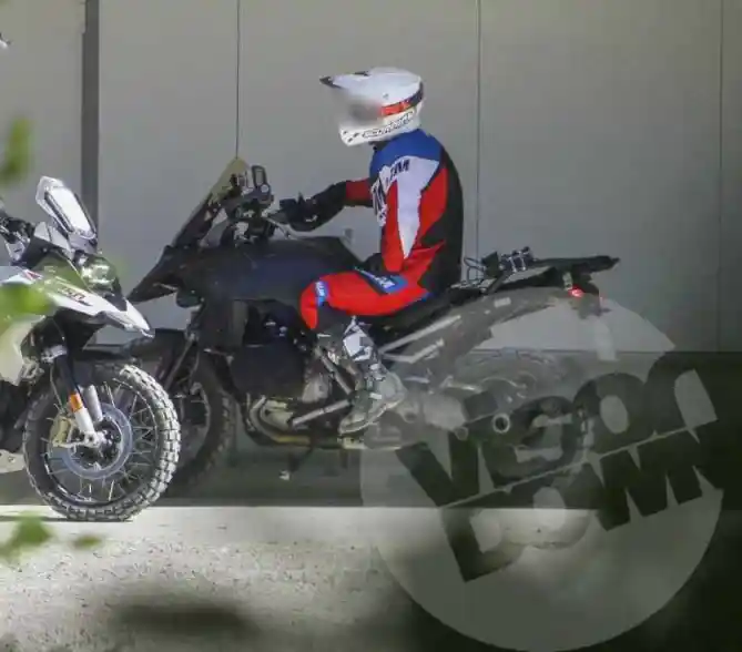 Spy Shot BMW R1300 GS