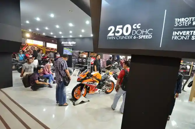 Saat beli motor Honda di Jakarta Fair