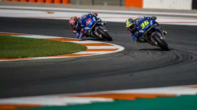 Suzuki Ecstar/ Joan Mir dan Alex Rins